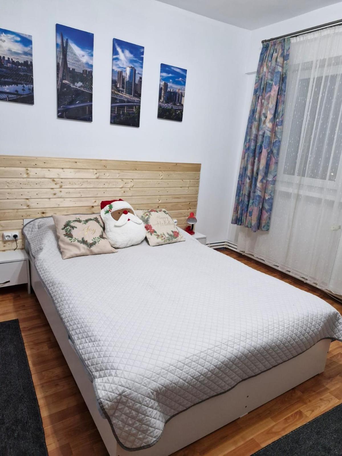 Bubu Apartament Petroşani Exterior foto